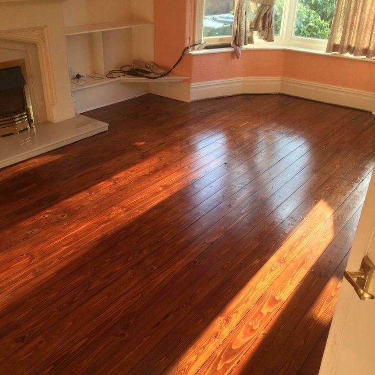 Wooden Floors Sanding Varnishing